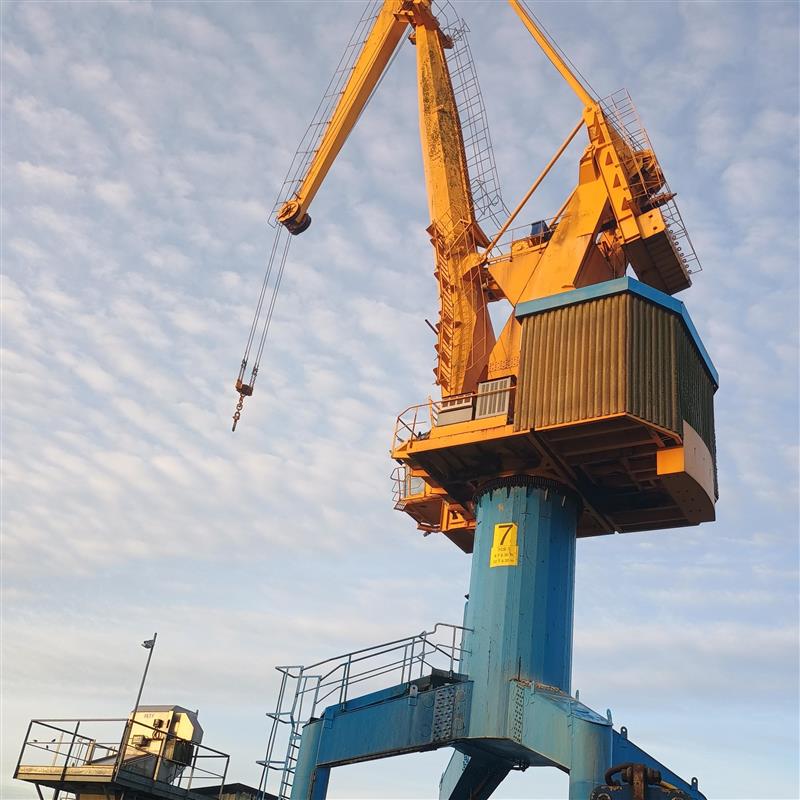 RAAD et RPAD grue dans un port